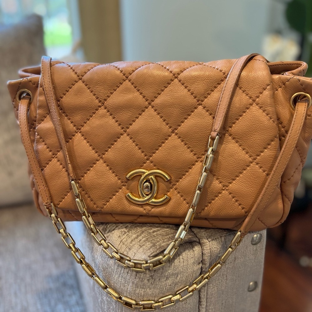 Sold🔥CHANEL QUILTED TAUPE ACCORDION SINGLE FLAP BAG - Picture 4 of 17